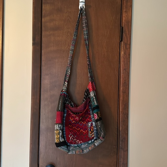 HOBO Hippy patch sling bag - Picture 5 of 5